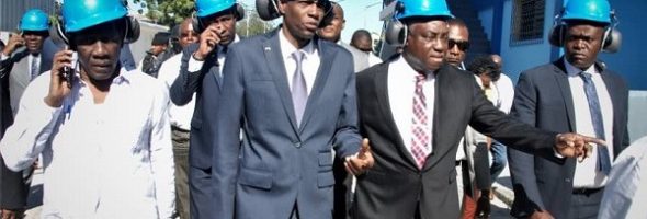 El presidente Moïse visita las centrales eléctricas de Varreux